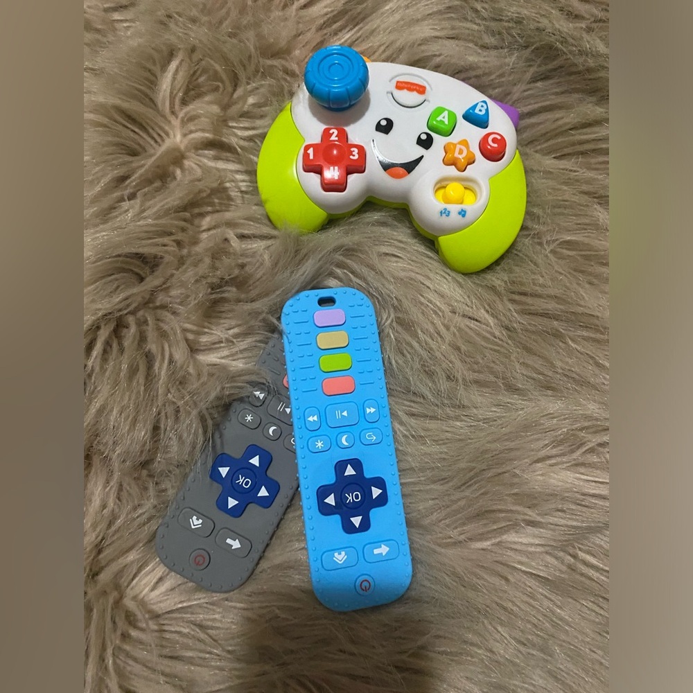 Like new baby/toddler Colorful Toy Controller and Remote Set